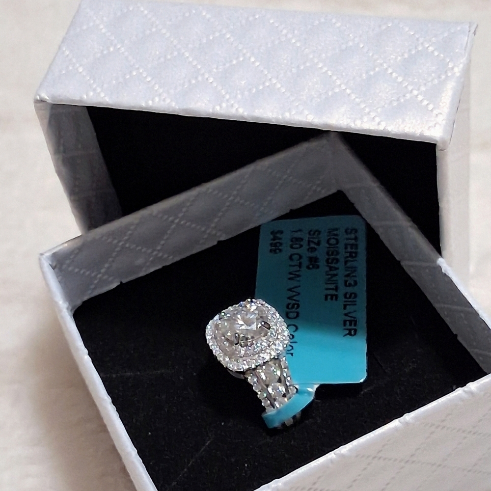925 Sterling Silver Moissanite Ring Size 6